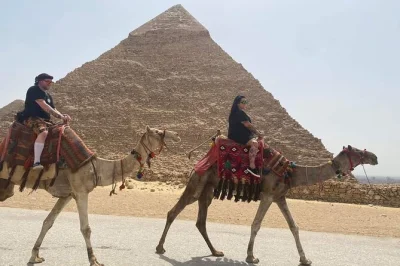 Explore giza’s pyramids, sakkara’s step pyramid, and ancient memphis with a private egyptologist guide. includes hotel pickup, local lunch, and all transfers.
