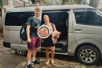 Traslado privado de El Nido a Puerto Princesa con aire acondicionado