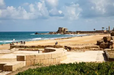 Caesarea, Haifa e Acre: Cammina sulle mura crociate e nei giardini