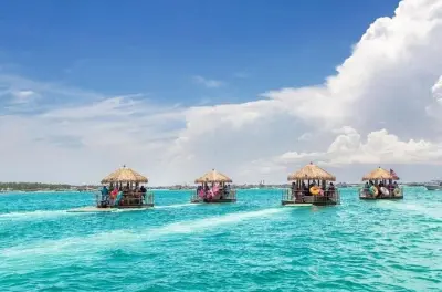 3-stündige Tiki-Bar-Bootsfahrt in Destin: Abgelegener Strand & Hafen