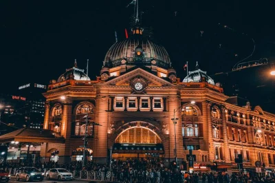 Experience melbourne’s haunted side on a night walking tour with a local guide, real ghost stories, and optional dinner at a historic pub. includes easy meeting point.
