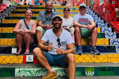 Descubre río con un guía local, evita las filas en el pan de azúcar, recorre santa teresa y disfruta un almuerzo brasileño bbq. incluye transporte y entradas.