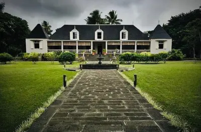 South Mauritius tour: Tea, rum tasting & 7 viewpoints