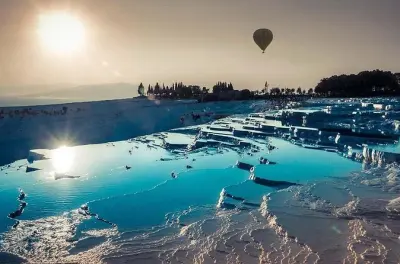 Tour in mongolfiera a Pamukkale: I travertini dall'alto