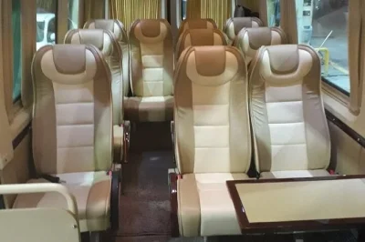 Entdecke die highlights der türkei von istanbul bis ephesus mit flügen, boutique-hotels und einem sympathischen guide. inklusive bevorzugtem einlass und den meisten mahlzeiten.