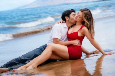 Registre seus momentos em maui com um ensaio divertido na praia, fotógrafo profissional, sessão de 60+ minutos e centenas de fotos para escolher. depósito garante sua data.