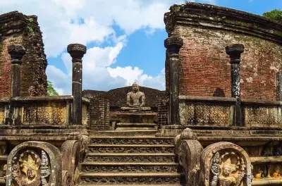 Polonnaruwa Ruine Safari Tour: Antike Stadt & Elefanten
