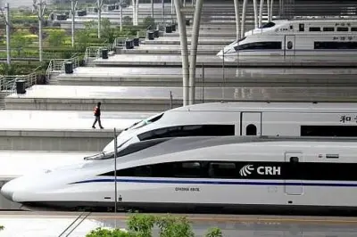 Transfer vom Flughafen Lukou zum Bahnhof Nanjing: Privattransfer