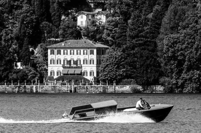 Barco particular de madeira no lago de Como: Bellagio e Varenna