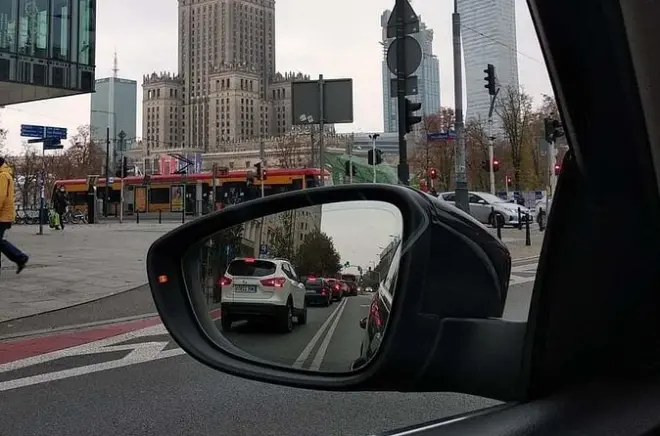 Transfer von Lodz zum Flughafen Warszawa Chopin mit Luxuslimousine
