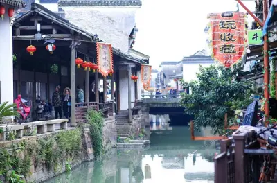 Zhouzhuang Wasserstadt ab Shanghai: Bootsfahrt & Guide