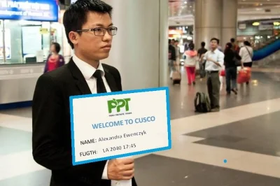 Arrivo a cusco con transfer privato dall’aeroporto, accompagnamento diretto in hotel, guida locale in inglese e consigli in tempo reale per il tuo soggiorno.