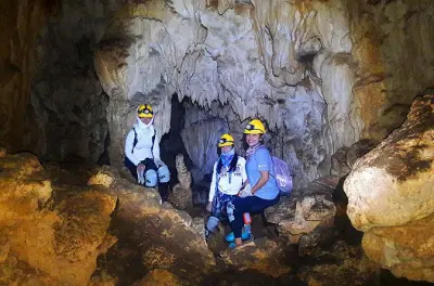 Cueva de Chagres y comunidad Embera: Selva y río