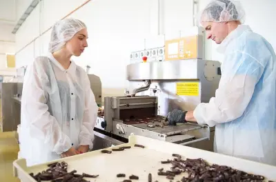 Chocolate Factory Tour & Tasting in Pontremoli: Semifreddo Demo