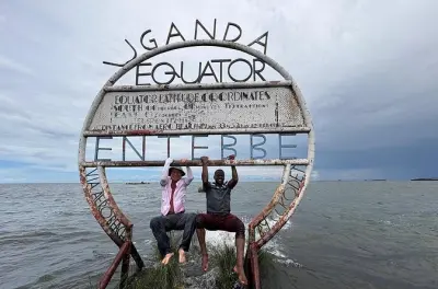 Tour zur Äquatorinsel ab Kampala: Bootsfahrt auf dem Viktoriasee