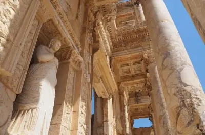 Tour privado por Éfeso saindo de Kusadasi: Sem fila