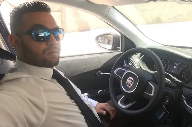 Traslado privado de Fez al aeropuerto de Casablanca: 4 horas en auto