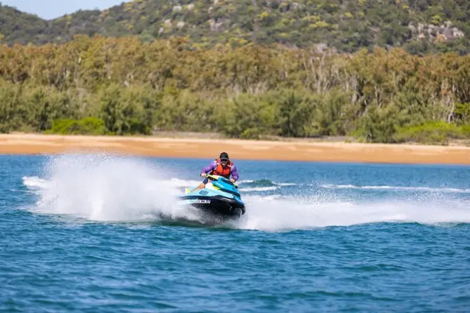 Jet ski en Magnetic Island: 60 minutos para hasta 8 personas