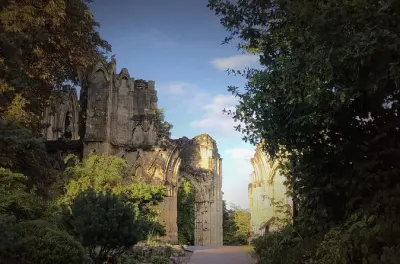 York Treasure Hunt: 17 Clues Through Hidden Streets