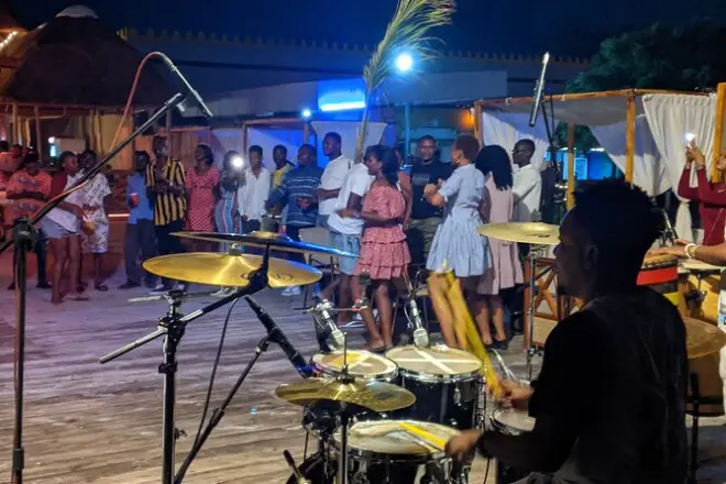 Dar es Salaam : Visite guidée et vie nocturne en journée complète