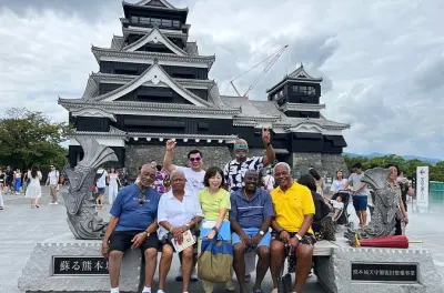 Kumamoto Castle & City Tour: Customized Half-Day with Local Guide