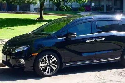 Privater Transfer von Toronto Pearson nach Niagara mit Minivan & SUV