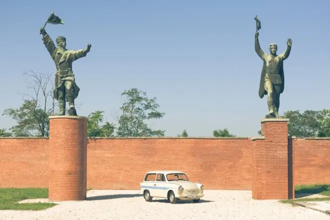 Memento-Park mit privatem Trabant-Transfer