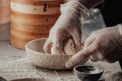Hong Kong Baking Class: Make Egg Tarts & Mooncakes
