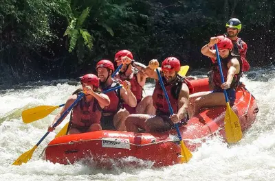 Wildwasser-Rafting Sarapiquí-Fluss Klasse 3-4 ab La Fortuna