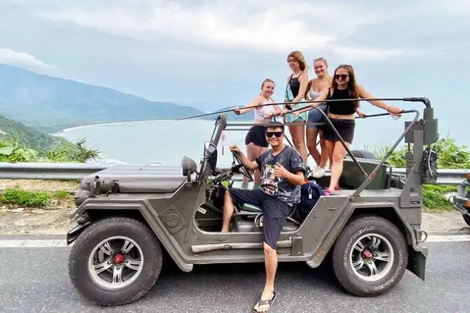 Hue à Hoi An en jeep via le col Hai Van, expérience militaire US