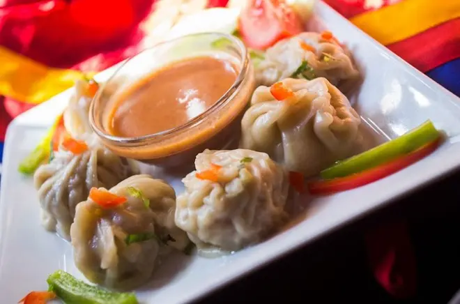 Tour guiado em Pelling para degustar comidas locais em 2 horas