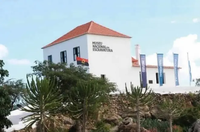 Angola em 5 dias: Luanda, quedas de Kalandula e deserto Namibe