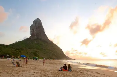 Snorkeling in Fernando de Noronha: Praia da Conceição paddle tour