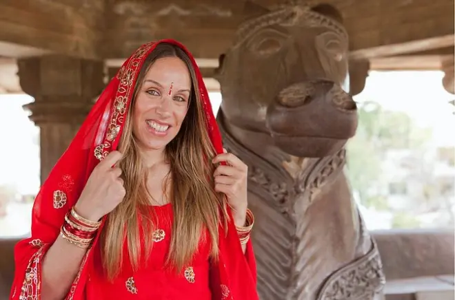 Templi di Khajuraho in auto: Siti orientali, occidentali e giainisti