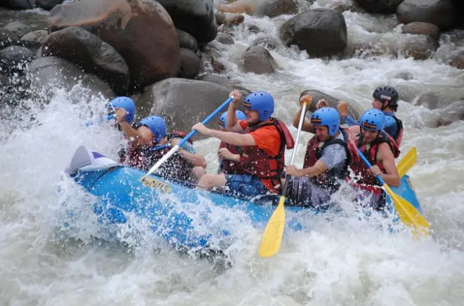 White Water Rafting Class II–III Sarapiquí: 30+ Rapids