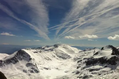 Ascenso a Bezbog en raquetas de nieve: Caminata invernal en Pirin