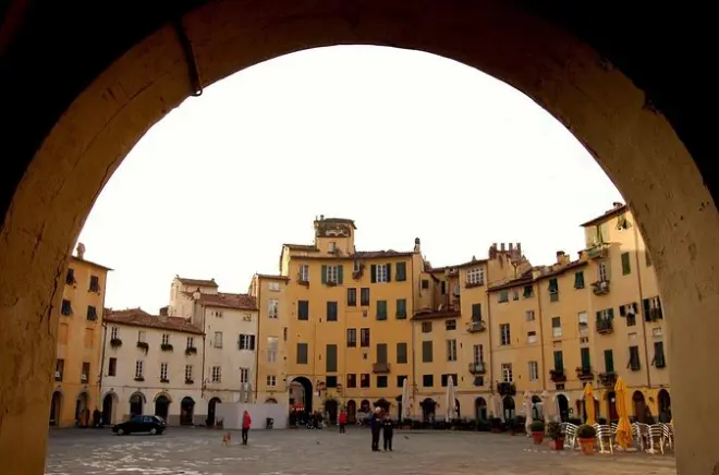 Lucca vélo : Remparts, centre-ville & guide privé