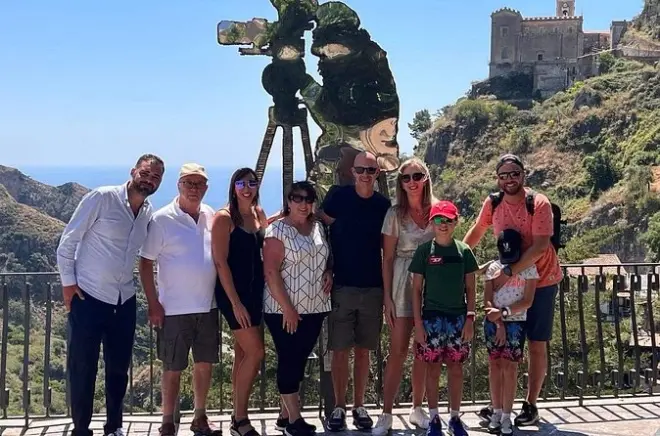Savoca et Taormina depuis Messine : Voiture privée avec guide