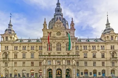 Tour a pé autoguiado em Graz com enigmas e caça ao tesouro