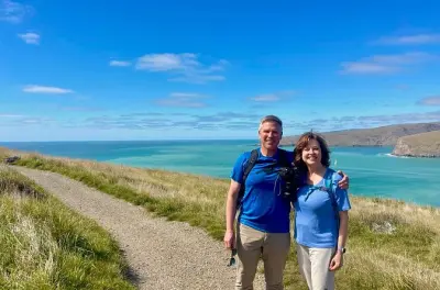 Godley Head Wanderung ab Christchurch: Küstenklippen & Geschichte des Zweiten Weltkriegs