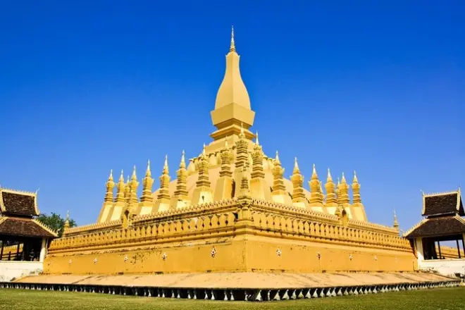Vientiane City Tour & Buddha Park: 8-hr Temples & Lunch