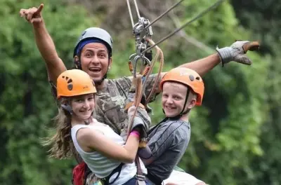 Zipline a Roatan: ATV e fauna con naturalisti locali