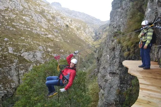 Ziplining in Elgin Valley: 11 slides over the gorge