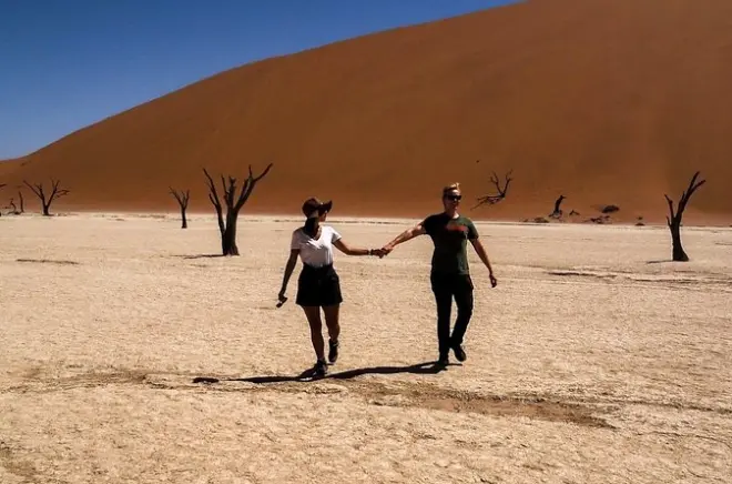 3-Day Sossusvlei Adventure from Swakopmund: Dunes and Desert