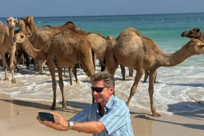 Al Mughsail e spiaggia di Fazayah: Soffioni naturali e sabbia bianca