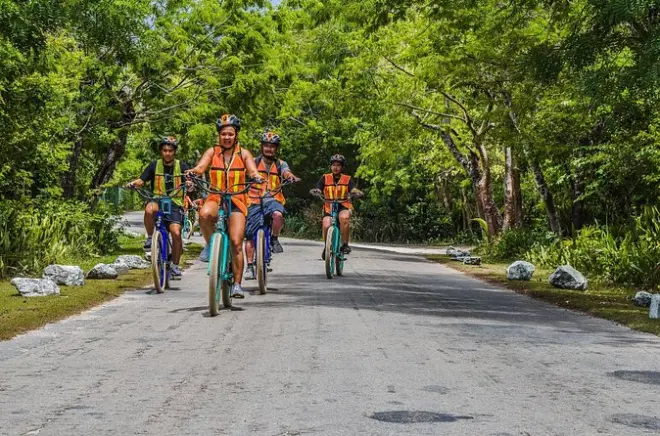 Schnorcheln in Cozumel: E-Bike & Riff