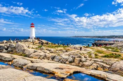 Peggy's Cove, Halifax et cimetière du Titanic en visite privée