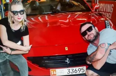 Abu Dhabi: Sheikh-Zayed-Moschee & Ferrari World Besuch
