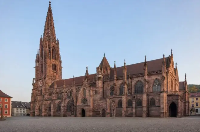 Tour podcast en Freiburg: Ciudad medieval a eco-metrópoli