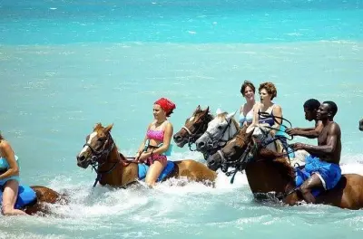 Pferdereiten in Ocho Rios: Blue Hole & White River